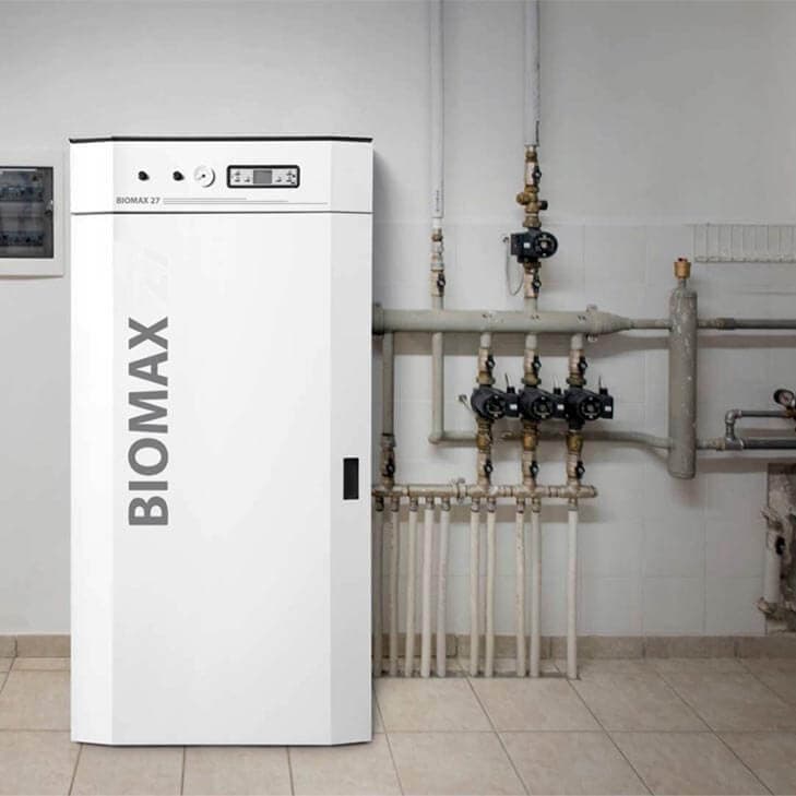 Λέβητας πελλετ BIOMAX 22 & 35KW αυτόματου καθαρισμού και εξαγωγής της στάχτης